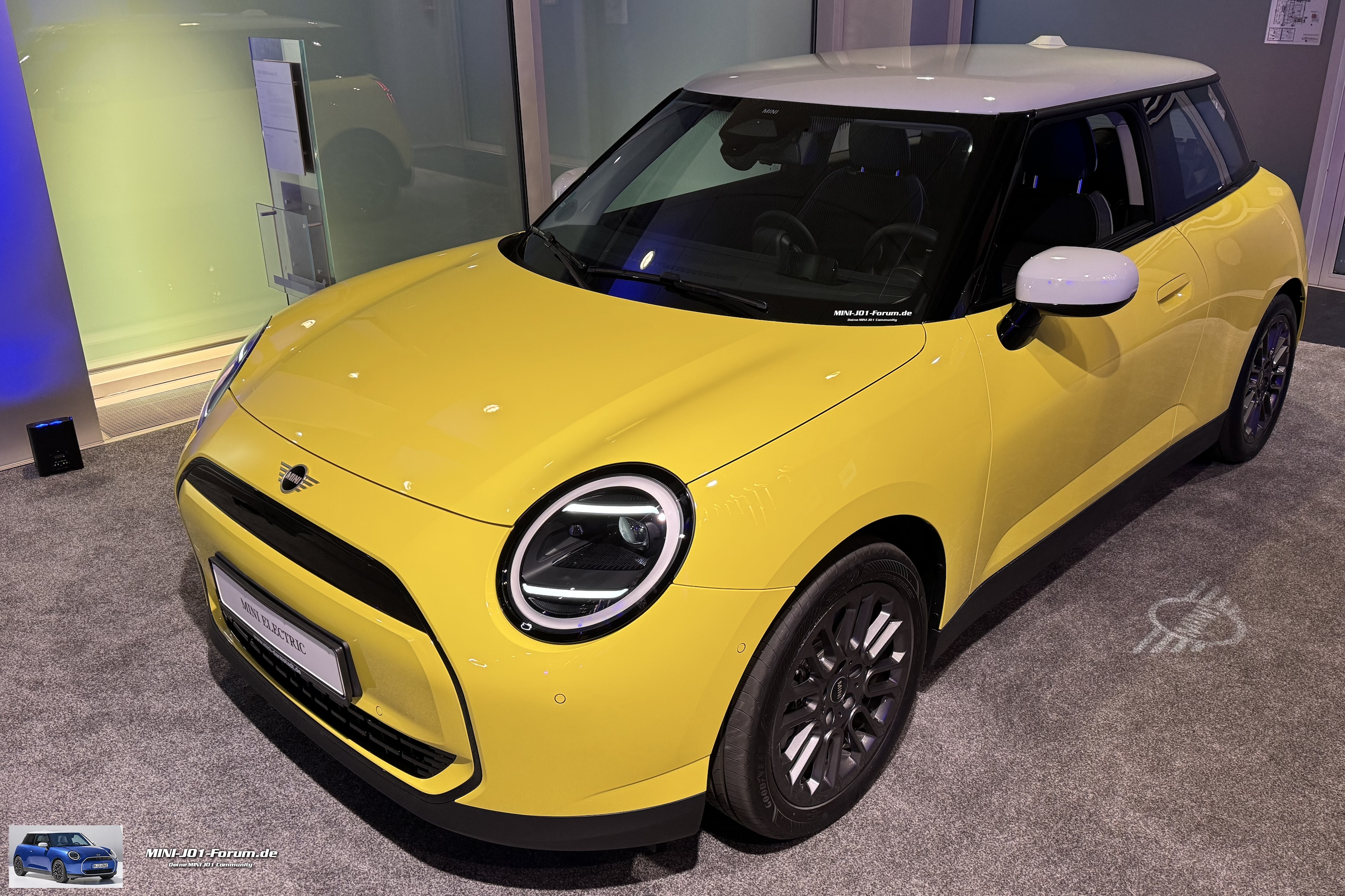 MINI Cooper J01 Forum Sunny Side Yellow