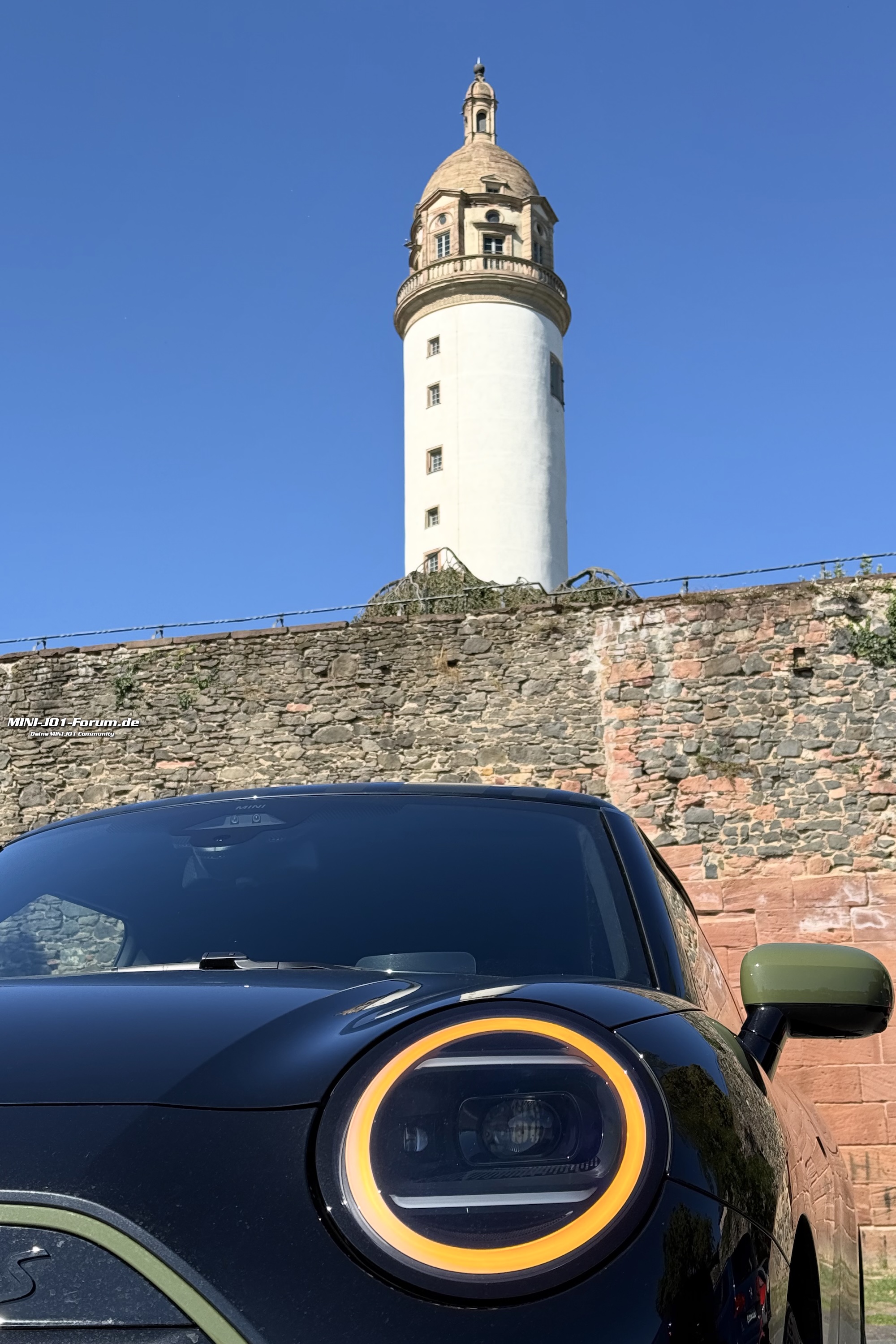MINI_J01_Paul_Smith_Forum