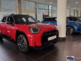 MINI JOHN COOPER WORKS Aceman E in Chili Red - JCW Electric
